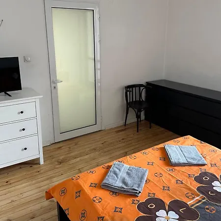 21 Apartment